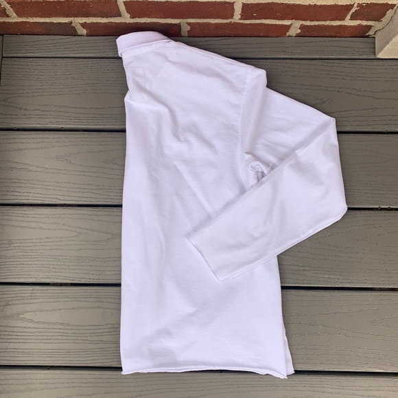 Frank & Eileen Patrick Popover Henley - Picture 11 of 14